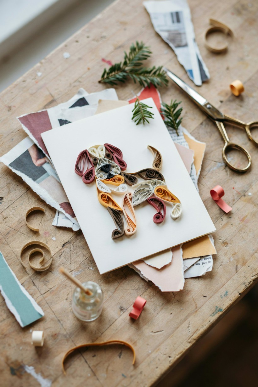 Paper and time = personal cards! made with time, hands and glue and some old paper
